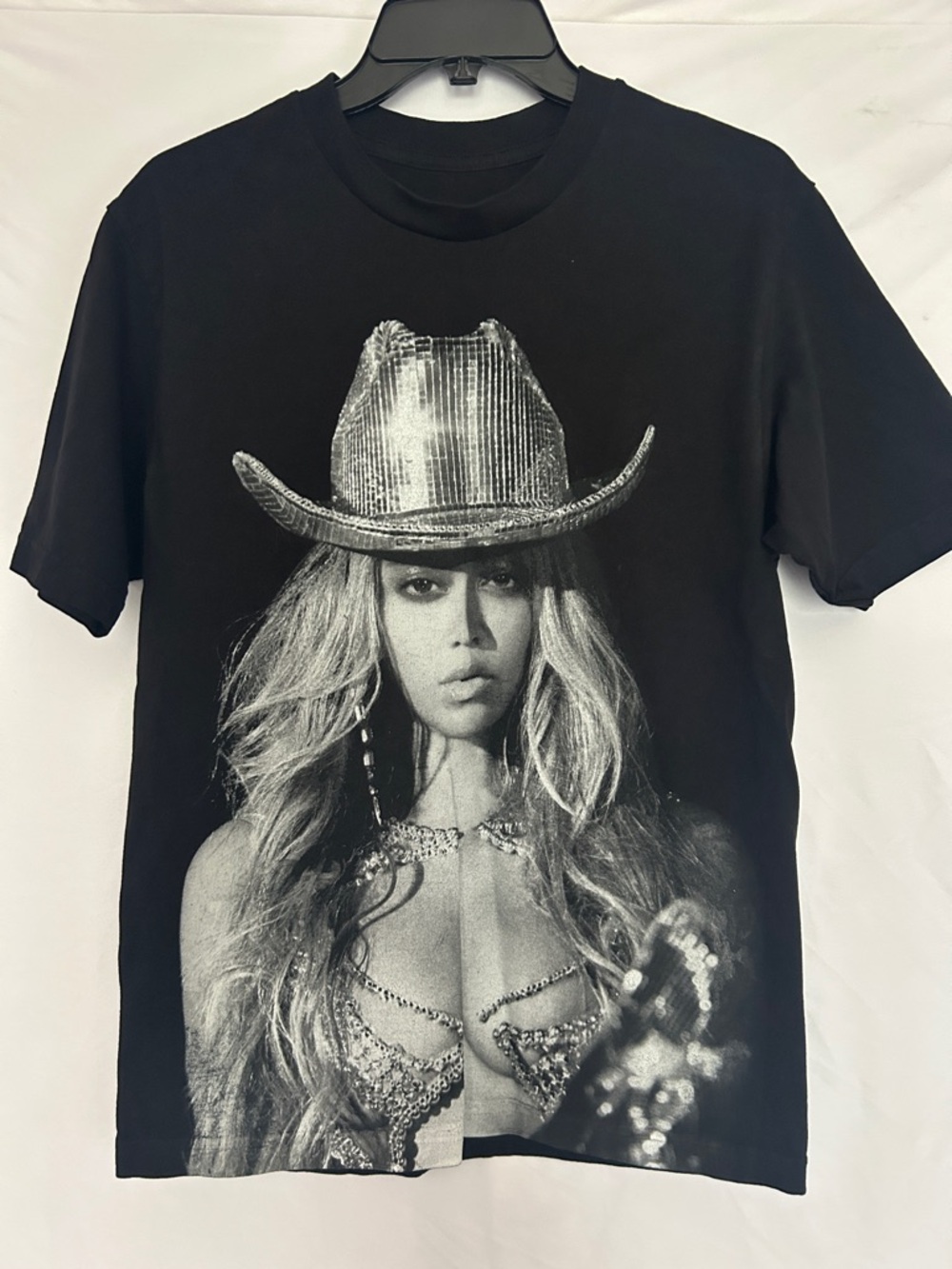 Official Renaissance World tour Beyoncé T-shirt  Size Medium